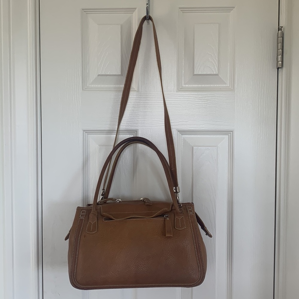 Tod’s leather tote bag, 12” L x 7” H, 6” W, Beije